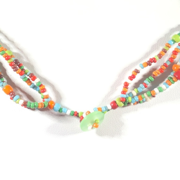 NECKLACE - MULTI-COLORED MINI BEADS with 4 strands. - Picture 5 of 8